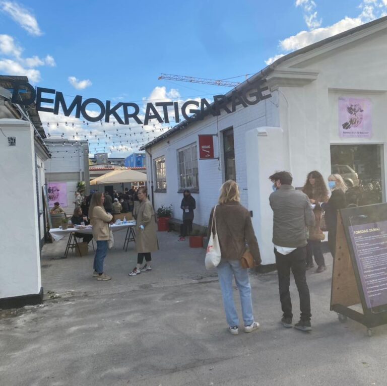 Demokrati Garage